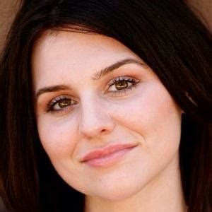 Georgia Smith - Age, Family, Bio | Famous Birthdays