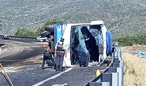 Mueren Migrantes En Volcadura De Autob S En La Carretera Oaxaca