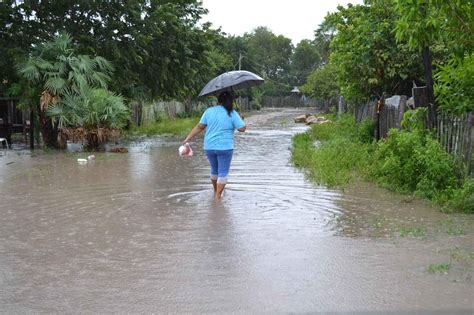 Unas 2 540 Familias Afectadas Por Inundaciones Nacionales ABC Color