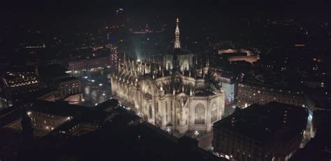 Visiting Duomo di Milano At Night for the Best Duomo Tour