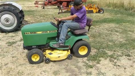 John Deere Hydro 175 Lawn Tractor Youtube