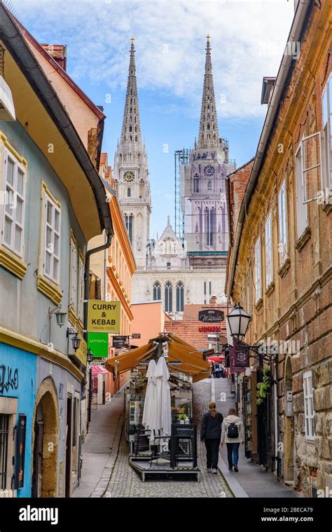 Old Building Zagreb Hi Res Stock Photography And Images Alamy