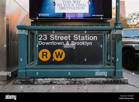 November 23 2022 New York Usa Entrance To 23rd Street Subway