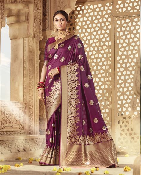 Magenta Banarasi Silk Jacquard Woven Saree With Blouse Brithika