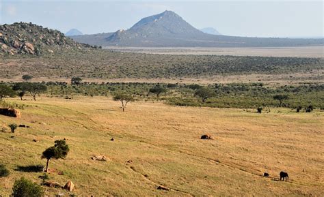 Plains Below Voi Safari Lodge Tsavo East Np Marc Dyer Flickr