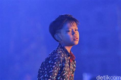 farel prayoga dipuji sopan  ditanya agama hingga klarifikasi gus miftah