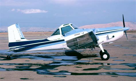 cessna  agwagon photo gallery