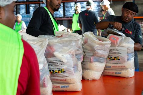 Governo Federal J Distribuiu Mais De Mil Toneladas De Alimentos S