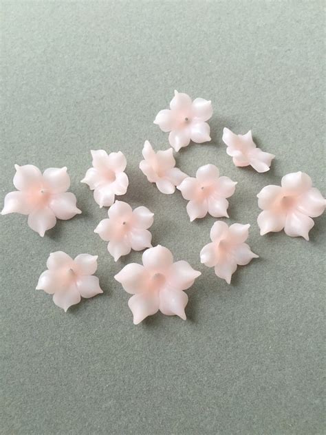 Light Pink Clay Flower Beads Blush Pink Flowers Powder Pink Etsy