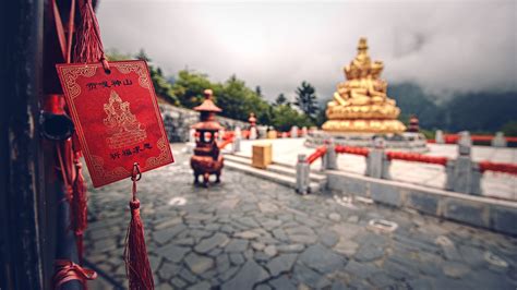 China: Sacred Mountain in Eastern Tibet | Learn Photography by Zoner ...