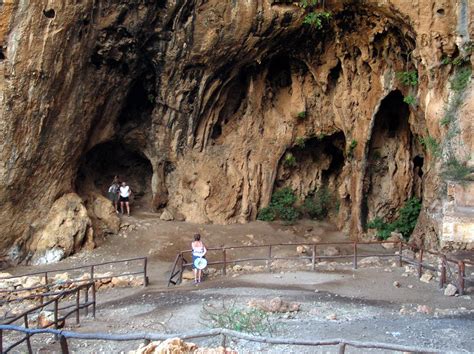 Grotta Dell Uzzo Una Grotta Della Riserva Dello Zingaro Scopello