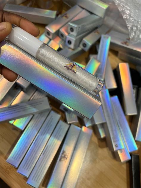 PRIVATE LABEL Wholesale Luxury PREMIUM Quality Pre Filled Waterproof Nude Pigmented Lipglosses