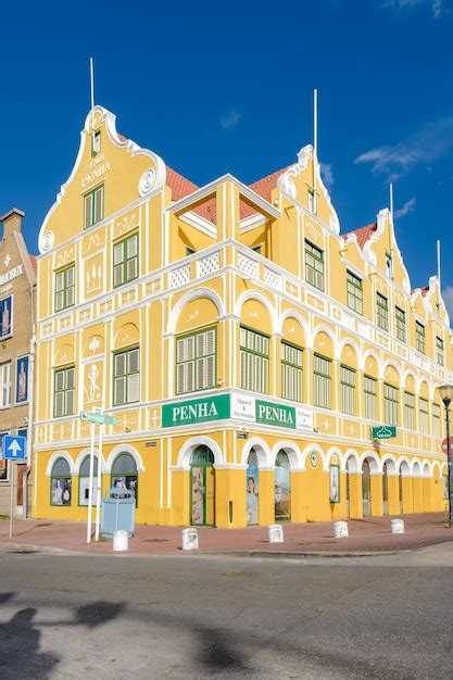 Premium Photo Willemstad Curacao Colorful Buildings Around Willemstad