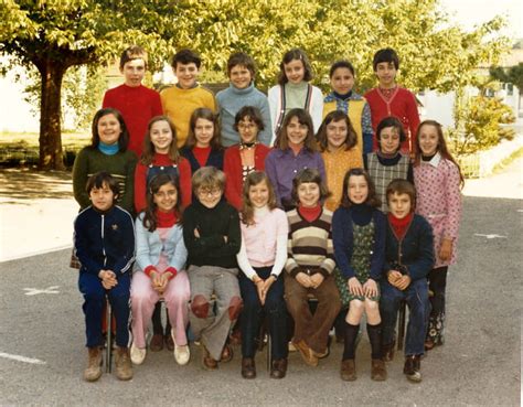 Photo De Classe Cm2 De 1975 Ecole Jules Michelet Copains Davant