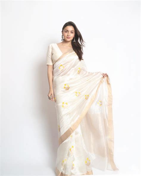 Alia Bhatt Is A Sight For Sore Eyes In Beautiful White Sarees During ...