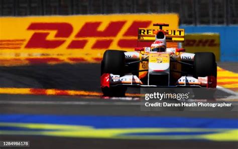 Renault R29 Formula One Photos And Premium High Res Pictures Getty Images