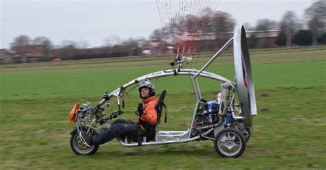 Das Flugauto Fliegt Lu Glidz