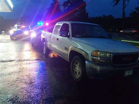 En acción operativa detiene SSP a uno en posesión de camioneta con