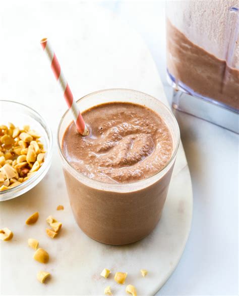 Chocolate Peanut Butter Banana Smoothie Detoxinista