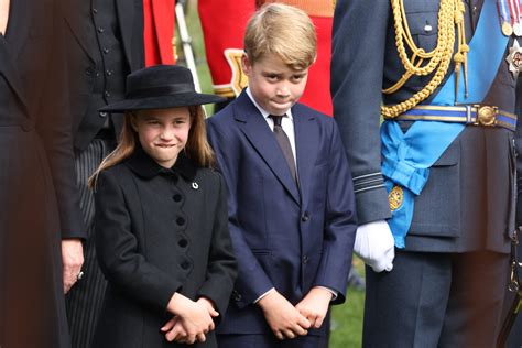 Los príncipes Jorge y Carlota hijos de Guillermo asisten al funeral