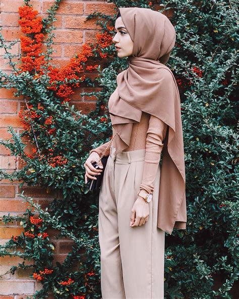 Pinterest Eighthhorcruxx Taslim R Wearing Neutrals Hijab