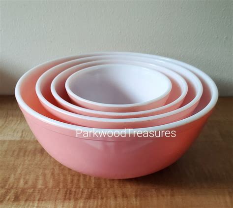 Vintage Pyrex Pink Mixing Bowl Nesting Bowls Set Of Bowls Etsy