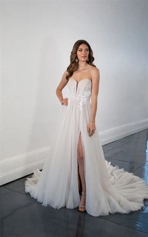 Tulle Wedding Dress with Off-the-Shoulder Sleeves | True Society