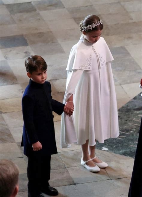 Belle On Twitter Prince Louis And Princess Charlotte Holding Hands