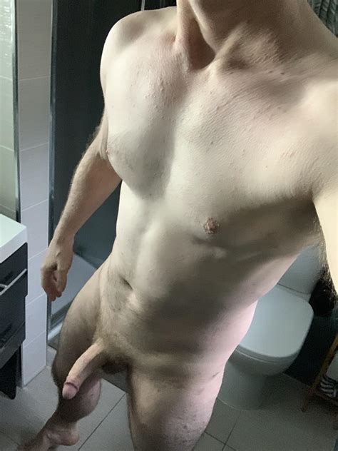 M Back In Lockdown Feeling Low So Got Naked Send Kisses X Scrolller