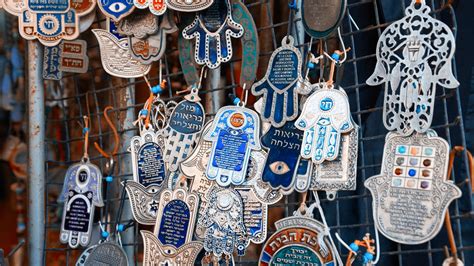 What Is A Hamsa My Jewish Learning