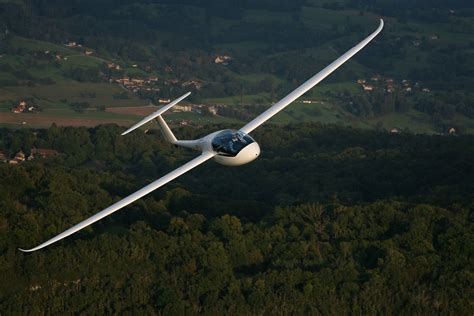 Taurus Electro G2 Aeroplane By Ivo Boscarol And Team For Pipistrel 2008 Photo Credits