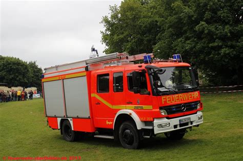 Hlf Florian M Lheim Das Fahrzeug Ist Auf Der Wache