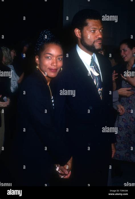 Laurence fishburne and angela bassett hi-res stock photography and images - Alamy