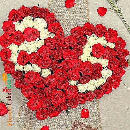 Send Online White Red Roses Heart Shaped Arrangement Order Delivery