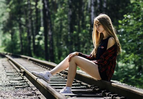 Wallpaper Women Outdoors 500px Model Blonde T Shirt Looking Away