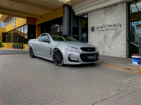 Holden Commodore Vf Ute Silver Hussla Medusa Wheel Front