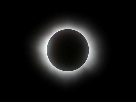 Eclipse Solar Total Reviví La Transmisión Del Fenómeno Astronómico Del