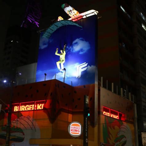 Free Fire Invade Avenida Paulista Loja Tem Tica Em Parceria