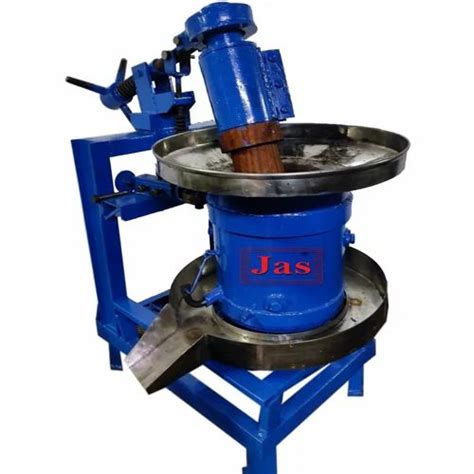 Wooden Press Oil Extraction Machine At 71000 00 Rakhial Ahmedabad