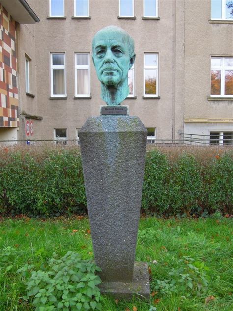 Denkmal Robert Rössle Bildhauerei in Berlin