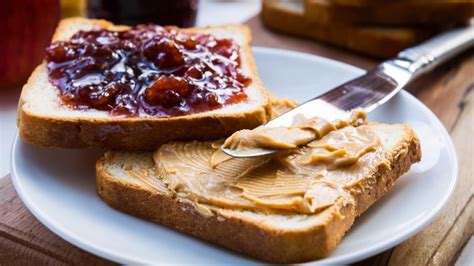 How To Make A Peanut Butter And Jelly Is There A Right Way