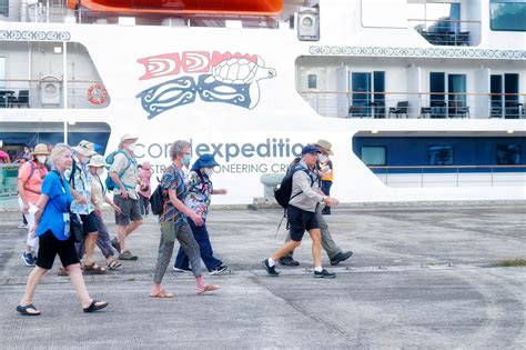 Bawa Wisatawan Lagi Kapal Pesiar Singgah Di Sabang Pos Aceh