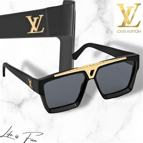 Lv Lv, Square Sunglasses, Luxury Handbags, Rayban Wayfarer, Branding ...