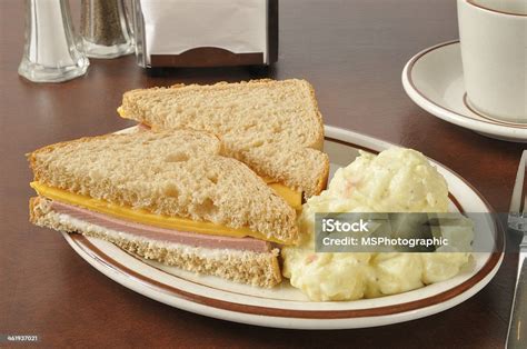 Baloney And Cheese Sandwich Stock Photo - Download Image Now - Baloney, Bread, Cheddar Cheese ...