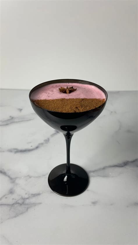 Holiday Mocktail – Estelle Colored Glass