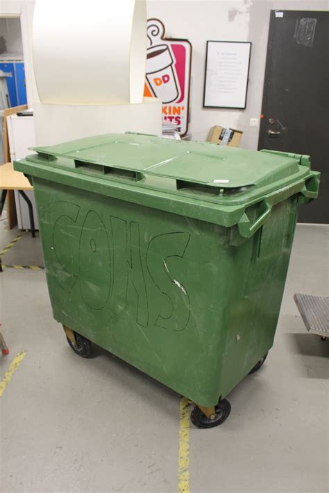 Waste bin PWS 660L on wheels - PS Auction - We value the future - Largest in net auctions