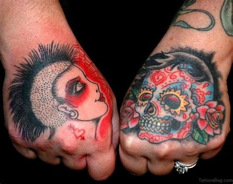 80 Classic Skull Tattoos On Hand