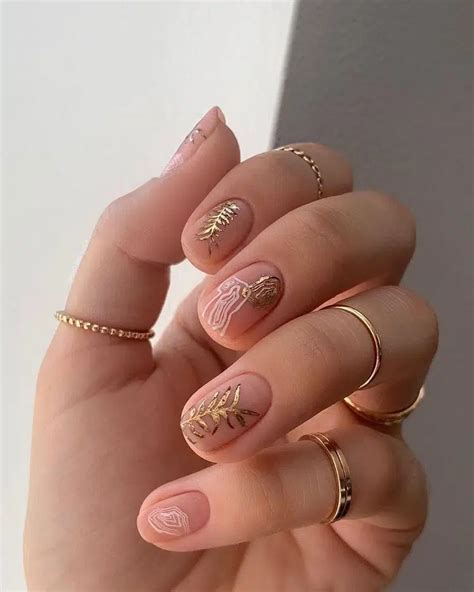 Ongles nude pour femme de 50 ans 15 idées pour l été