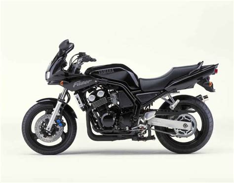 2001 Yamaha FZS 600 Fazer Moto ZombDrive