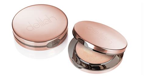 Delilah Pure Light Aura Compact Illuminating Powder — Beauty Bible